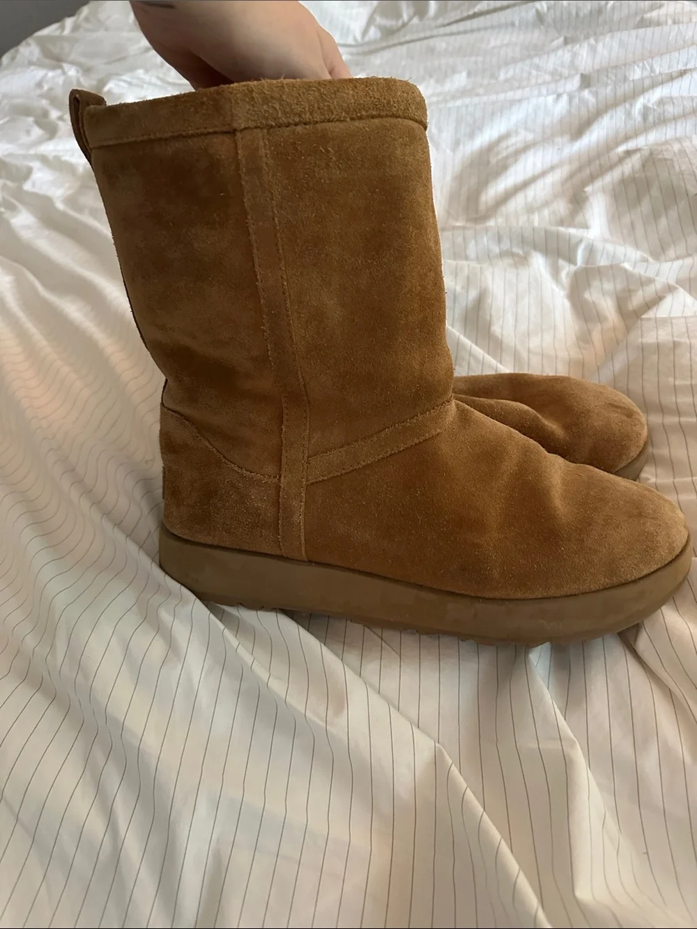 UGG - Classic Short Waterproof Boots - 10